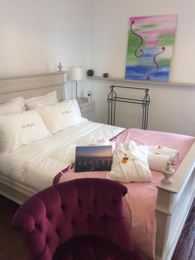 Bed and Breakfast Les Bruyeres Les Sables-dʼOlonne Exterior foto