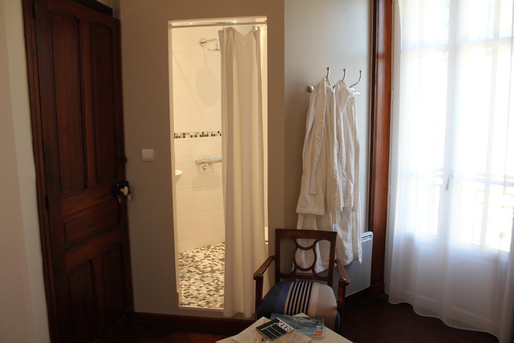 Bed and Breakfast Les Bruyeres Les Sables-dʼOlonne Habitación foto